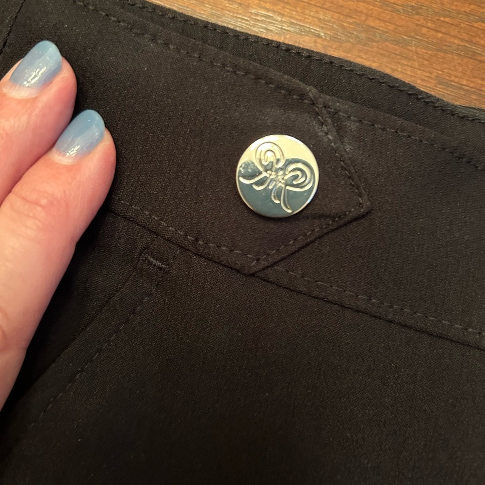 Rafaela black shorts size 14 🆕 - Picture 3 of 3